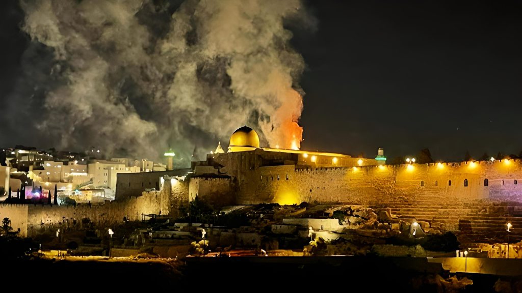 Kudüs’ün Kalandia Topraklarında Yangın Çıktı