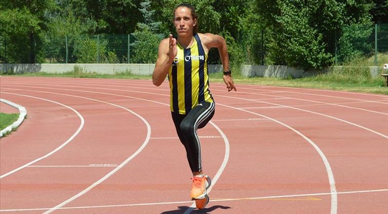 Milli atlet Dilek Koçak, Letonya’daki turnuvada birinci oldu