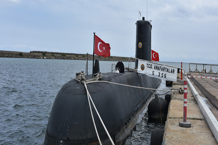 TCG Anafartalar denizaltı NATO tatbikatına katılacak
